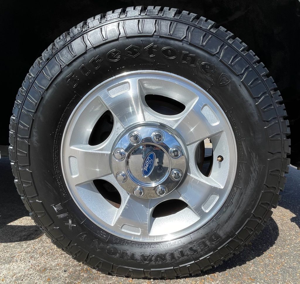 2016 Ford F-250SD XLT White at Emmons Autoplex