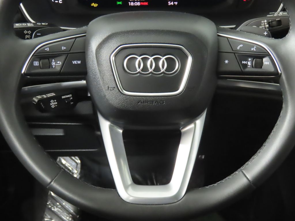 Thumbnail: 2025 Audi Q3 - 16