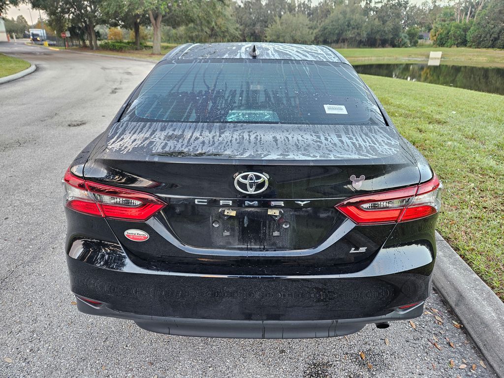 2023 Toyota Camry LE 4