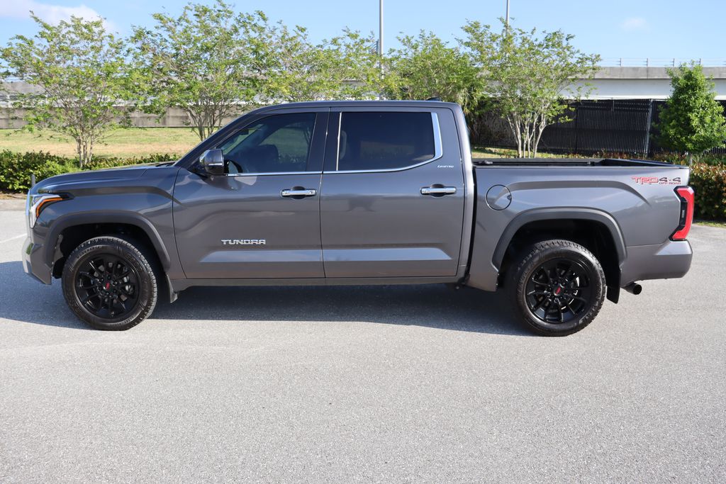 2022 Toyota Tundra Limited 12