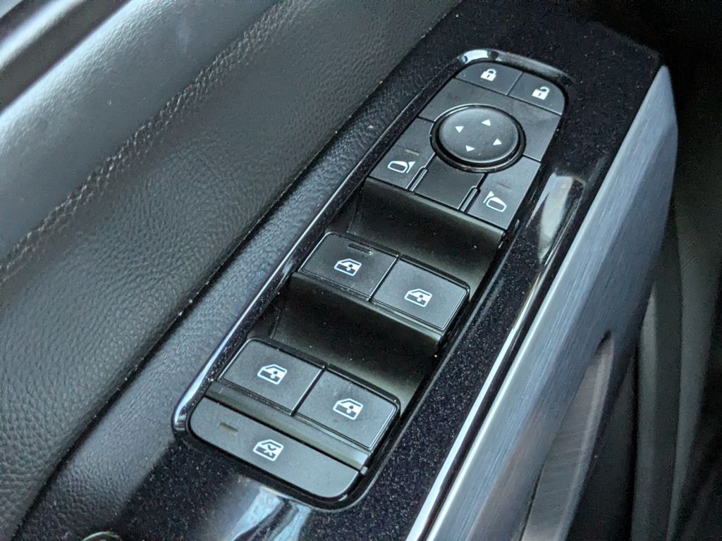 Used 2025 Nissan Pathfinder SUV