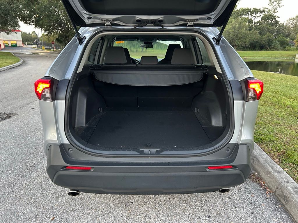 Thumbnail: 2024 Toyota RAV4 - 10