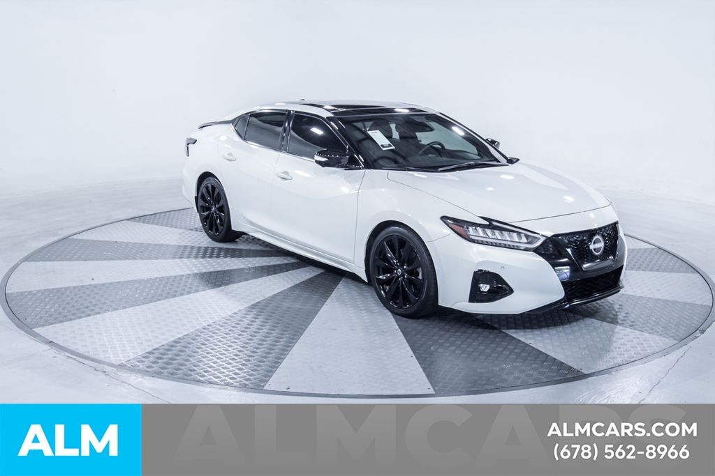Used 2023 White Nissan SR image 14