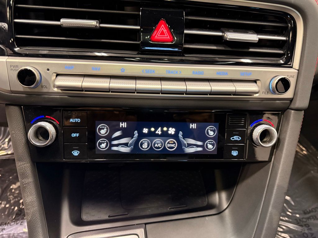 Thumbnail: 2025 Genesis G70 - 18