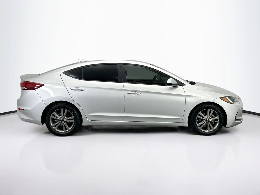 Thumbnail: 2018 Hyundai Elantra - 4
