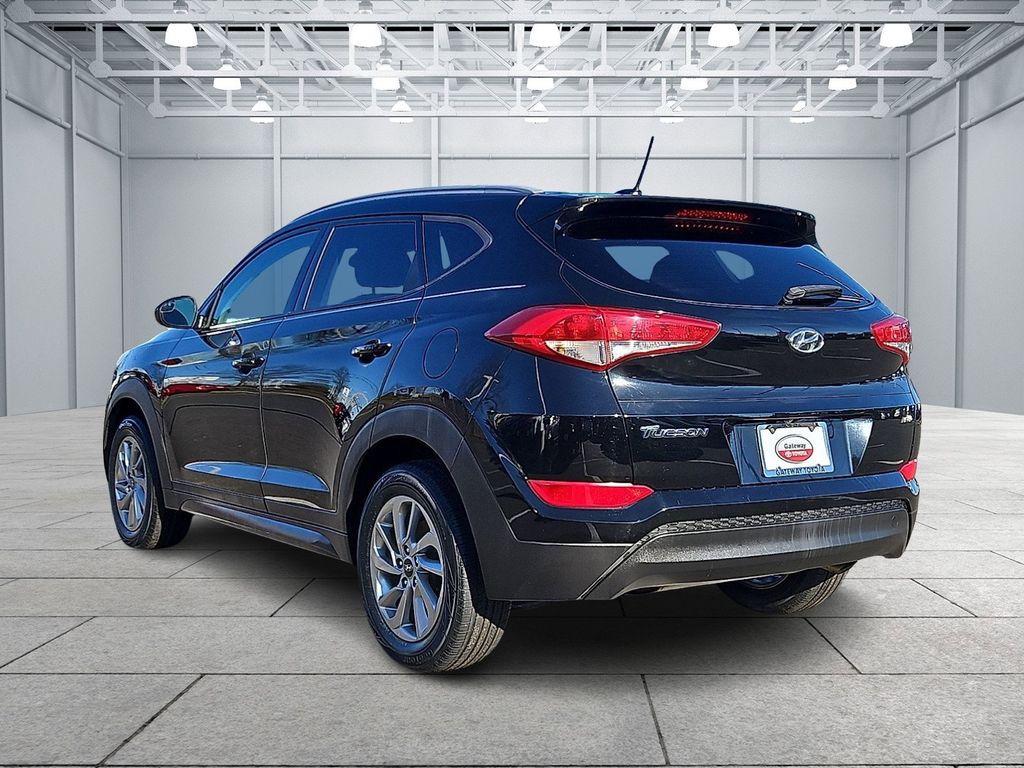 Thumbnail: 2016 Hyundai Tucson - 5