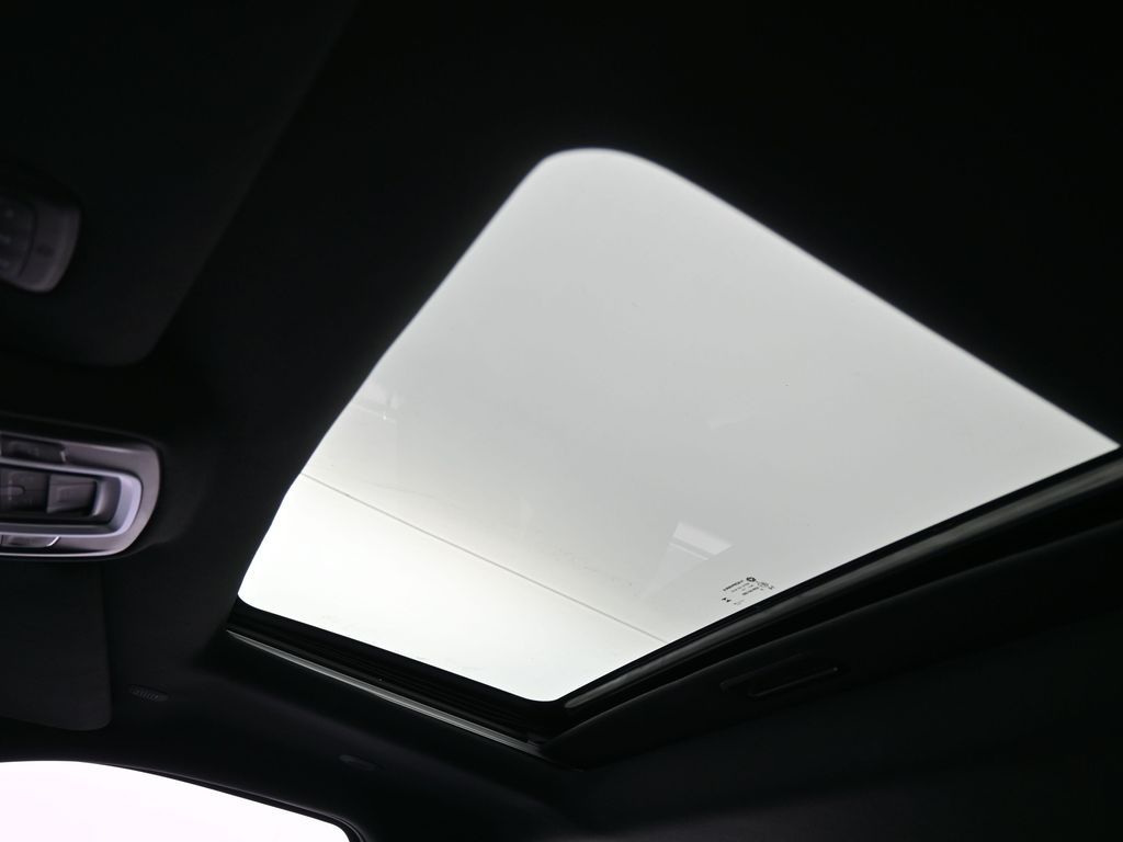 Used 2024 Billet Silver Metallic Clearcoat Ram Limited image 24