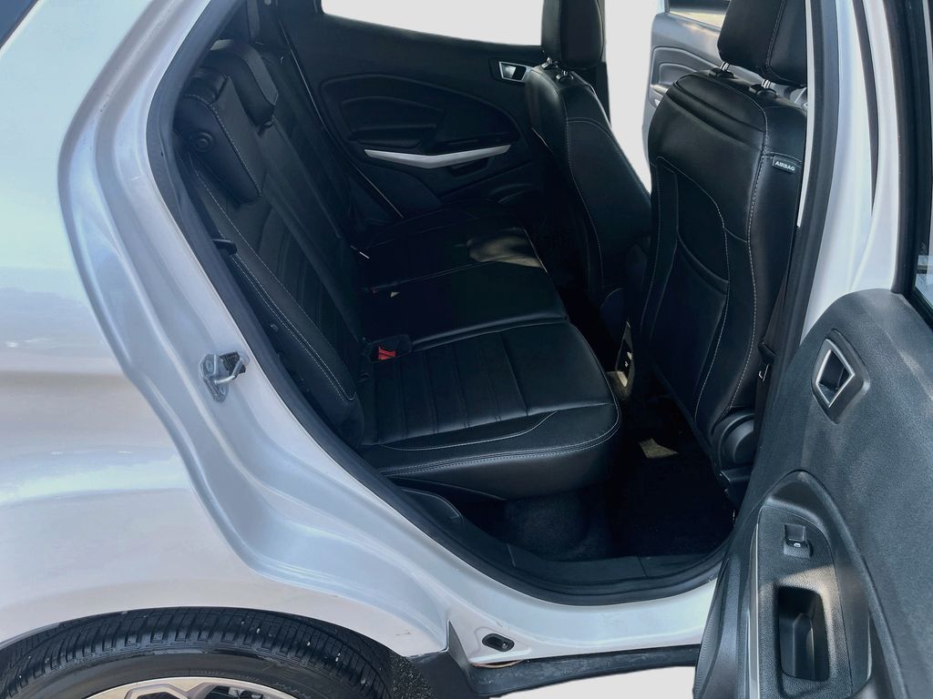 Used 2021 White Ford Titanium image 27