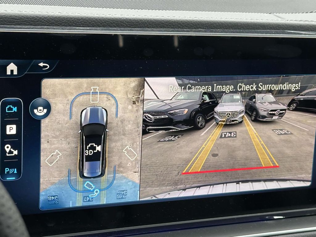 2025 Mercedes-Benz GLS 580 10