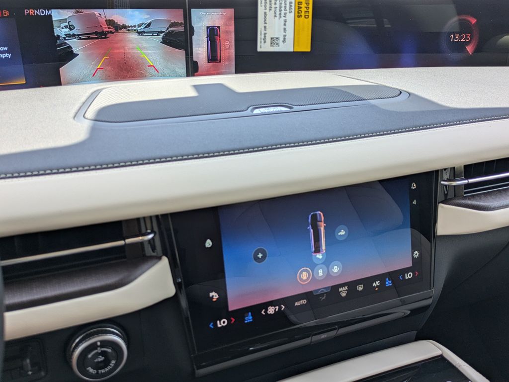 2027 Lincoln Navigator Reserve L
