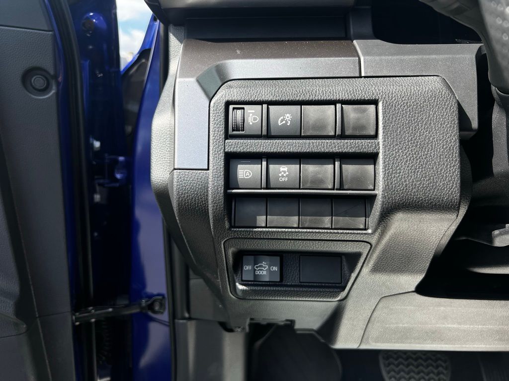 2025 Toyota Tacoma SR5 Double Cab photo 23