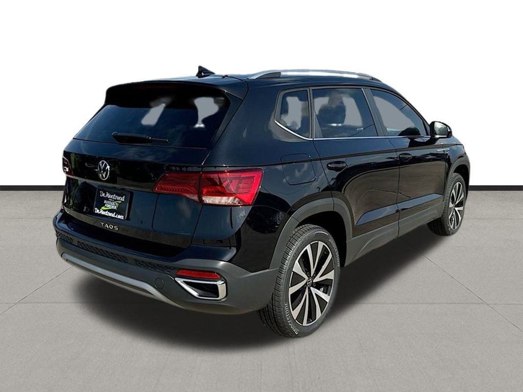 New 2024 Black Pearl Volkswagen 1.5T SE image 6