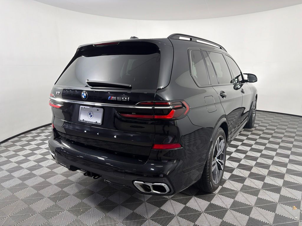 Thumbnail: 2024 BMW X7 - 5