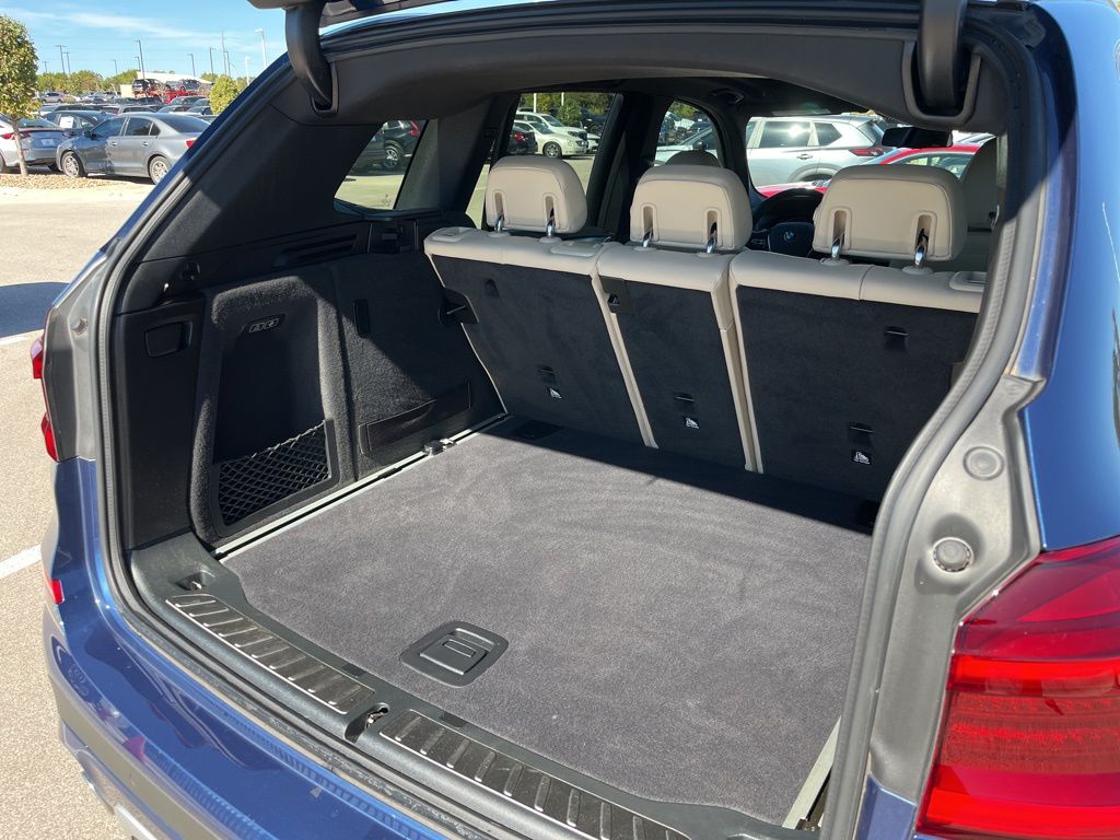 Thumbnail: 2021 BMW X3 - 10