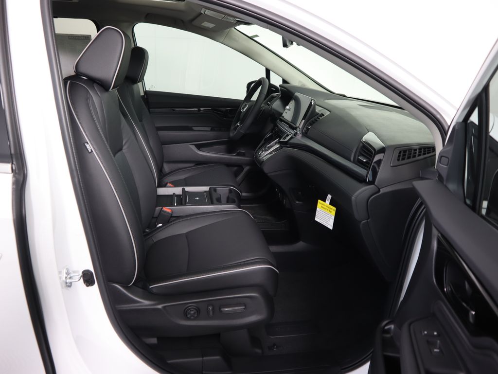 Thumbnail: 2026 Honda Odyssey - 21