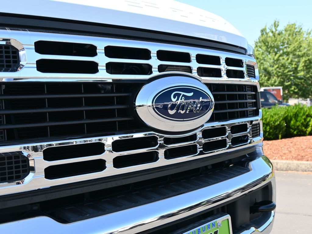 2025 Ford F-450 Super Duty 