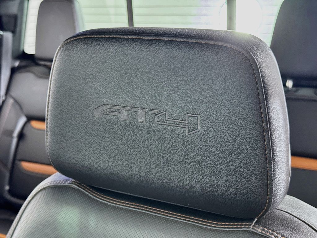 2021 GMC Sierra 2500HD AT4 - Photo 17