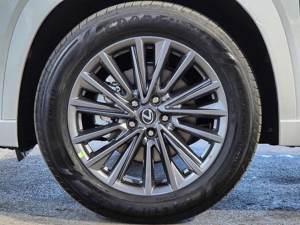 Thumbnail: 2026 Lexus TX - 4