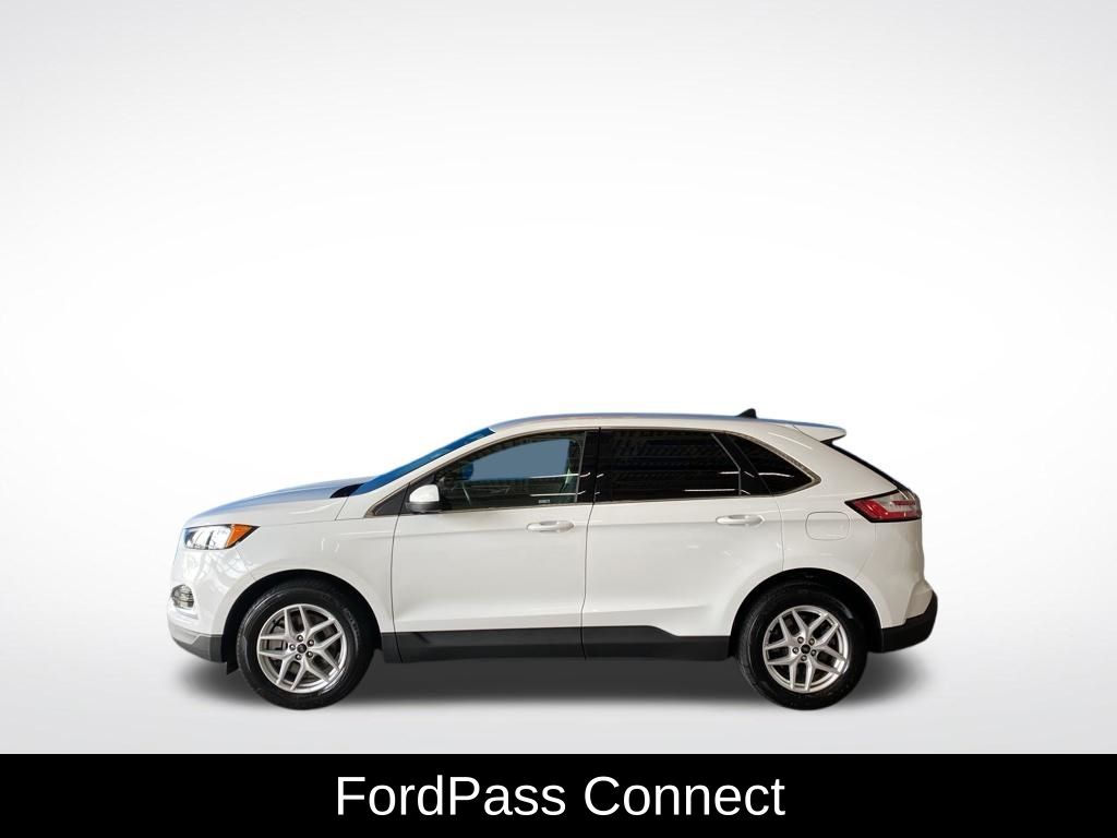 Used 2024 White Ford SEL image 16