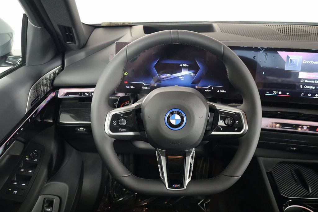 2025 BMW i5 xDrive40 3