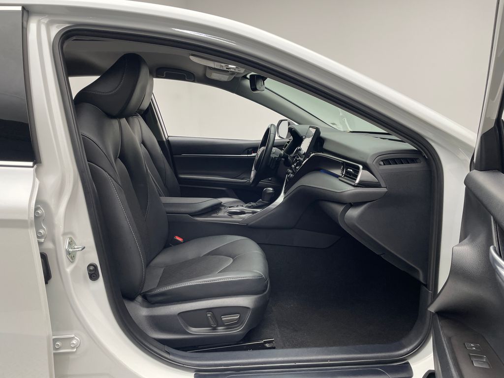 Thumbnail: 2023 Toyota Camry - 17