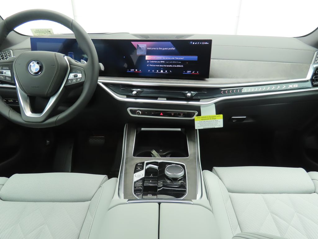 Thumbnail: 2026 BMW X5 - 13