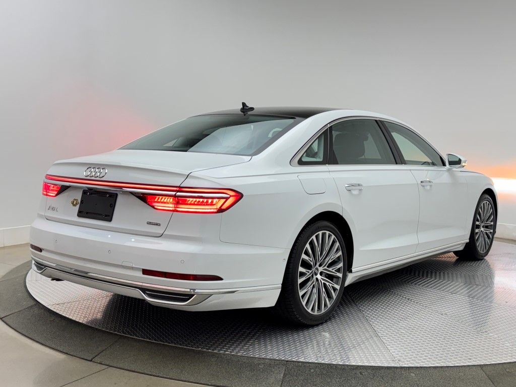 2021 Audi A8 L 13