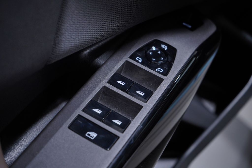 Thumbnail: 2026 BMW X3 - 13