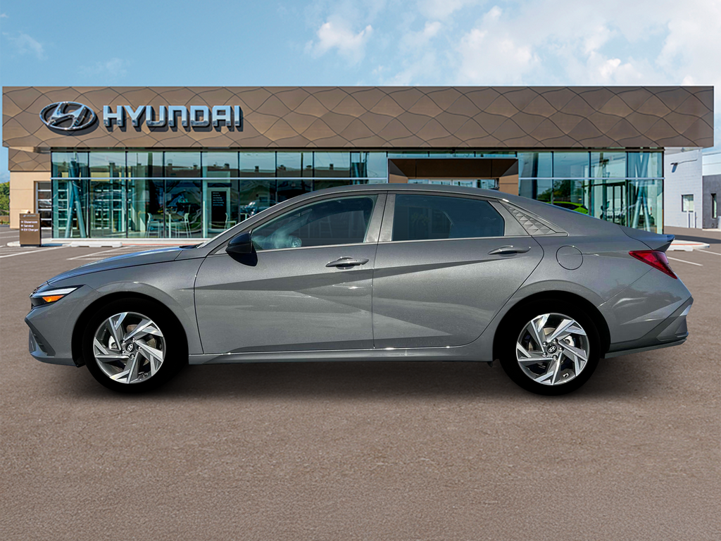 2025 Hyundai Elantra Sport 3