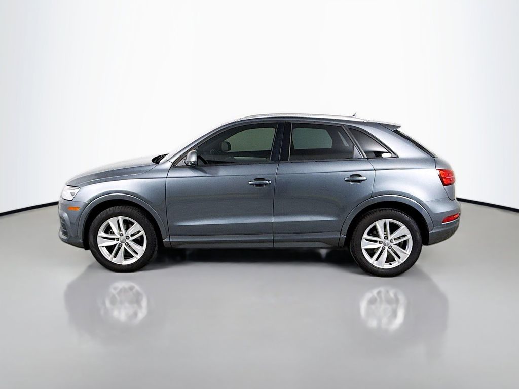 Thumbnail: 2017 Audi Q3 - 8