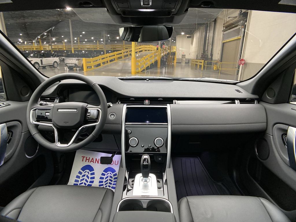 2023 Land Rover Discovery Sport S 15