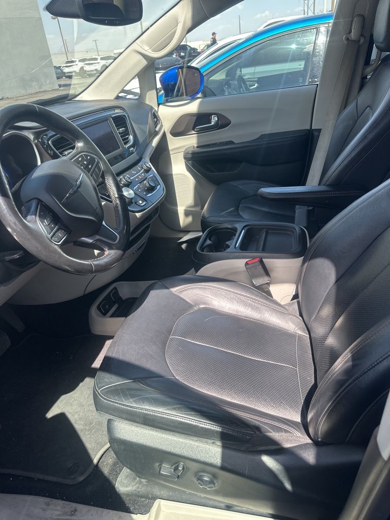 2019 Chrysler Pacifica Touring L photo