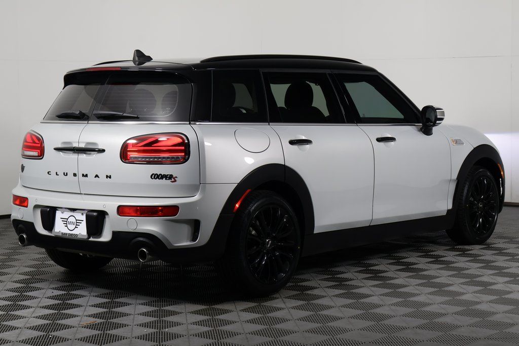 Thumbnail: 2022 MINI Cooper Clubman - 4