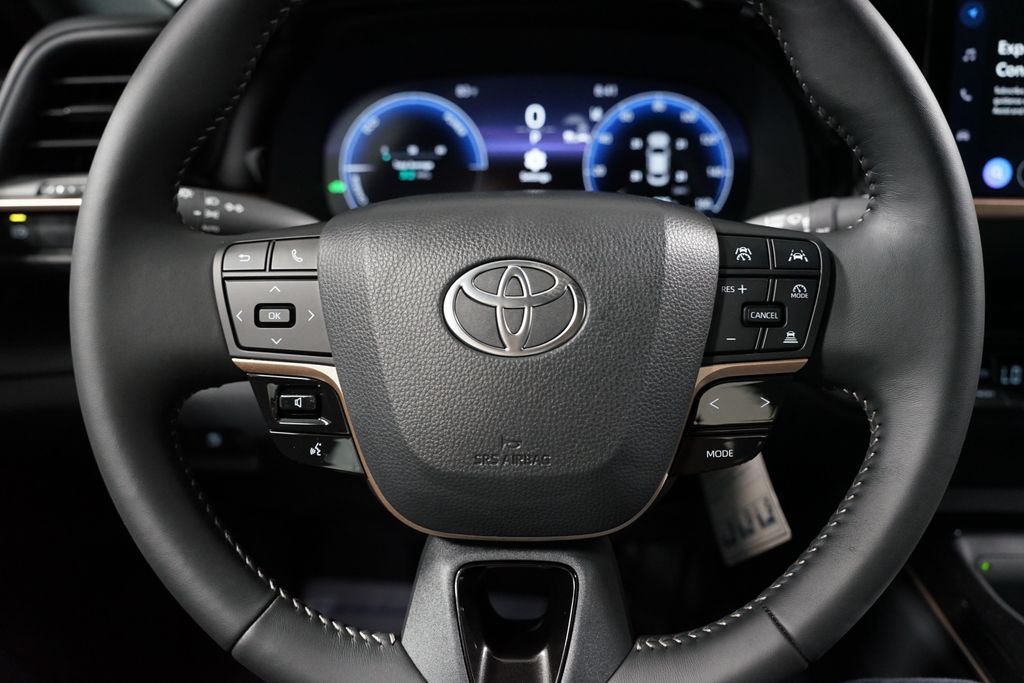 Thumbnail: 2026 Toyota Crown - 12