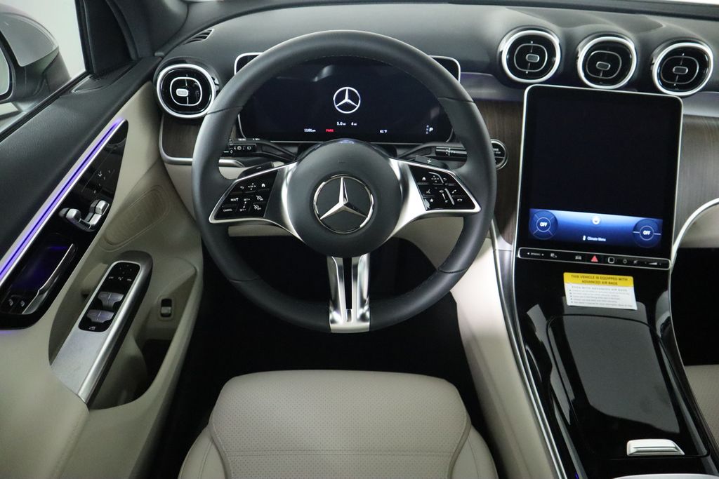 Thumbnail: 2025 Mercedes-Benz GLC - 10