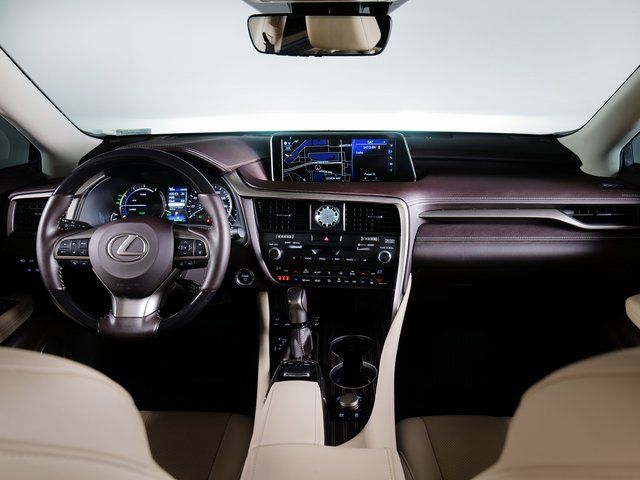 Used 2019 White Lexus 450h image 9