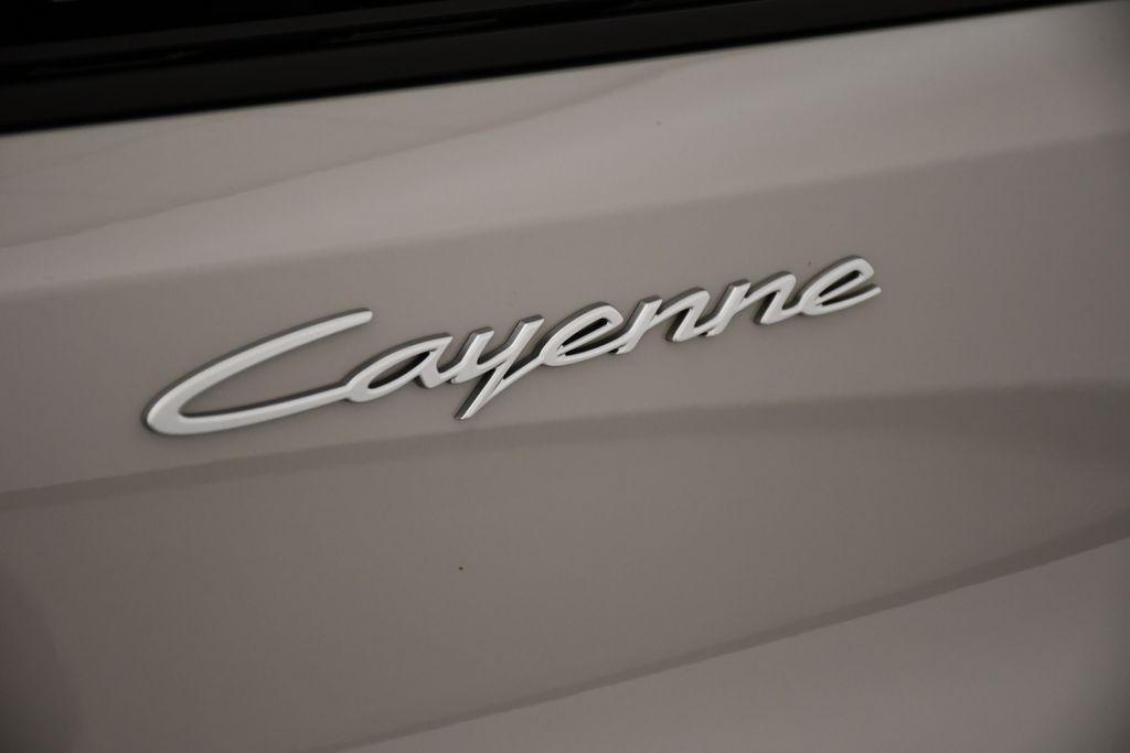 Thumbnail: 2025 Porsche Cayenne - 11