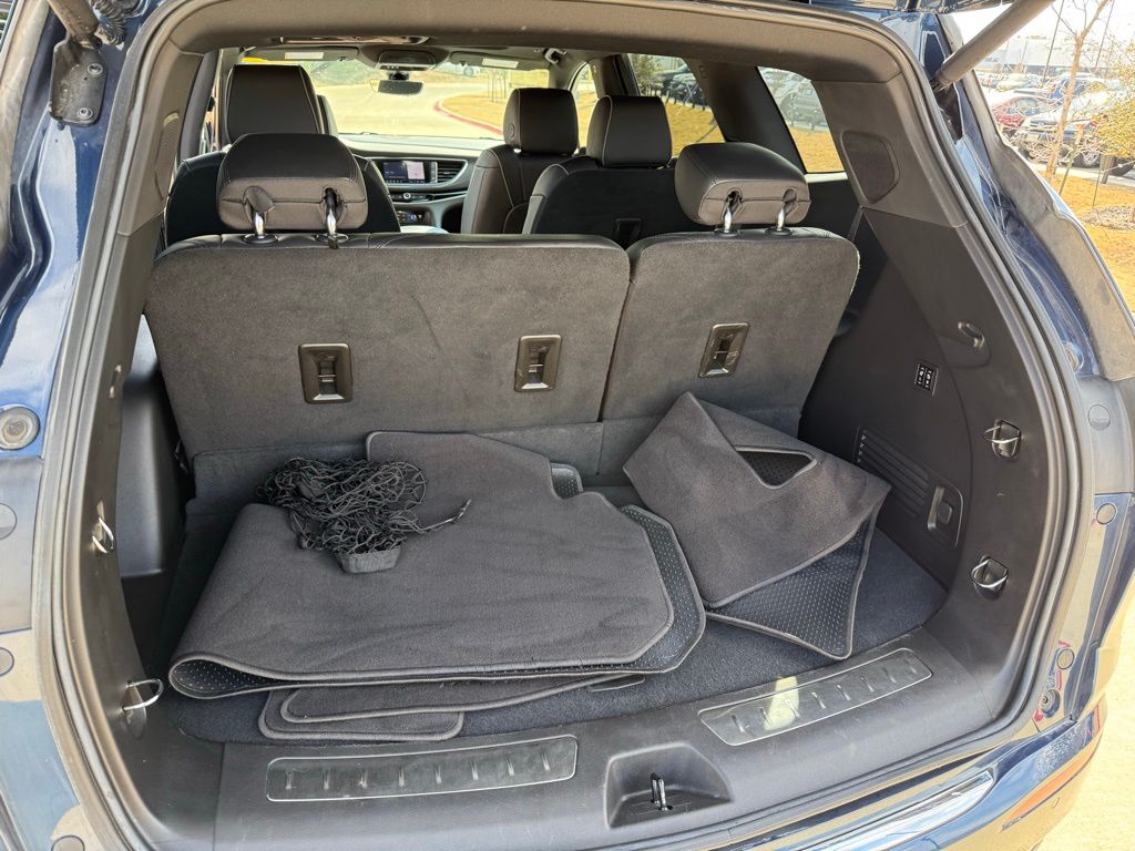 Thumbnail: 2022 Buick Enclave - 26