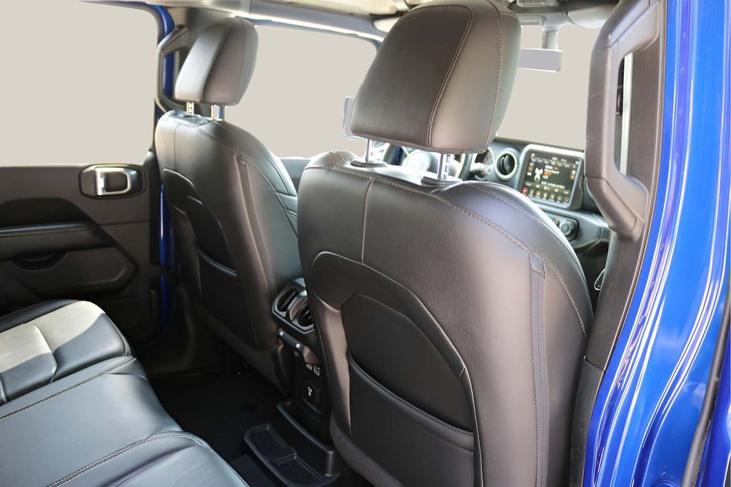 Used Car 2018 Jeep Wrangler  Unlimited Sahara For Sale Under $25,000 In Austin, Texas
