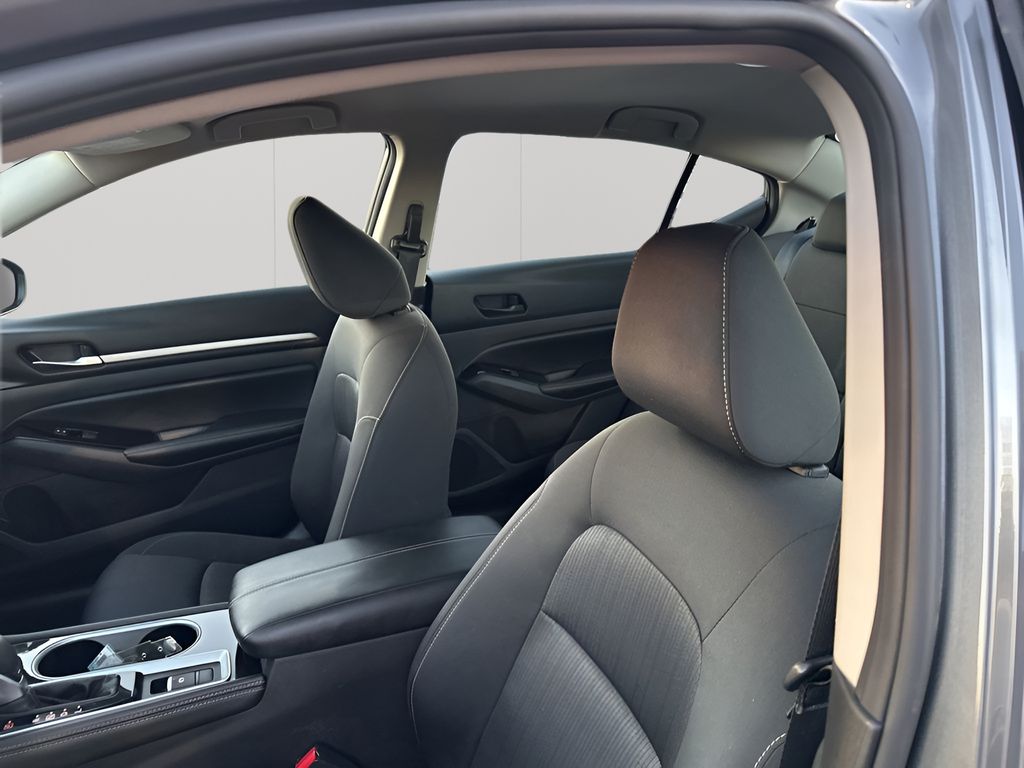 Used Car 2023 Nissan Altima  2.5 Sv For Sale Under $20,000 In Austin, Texas