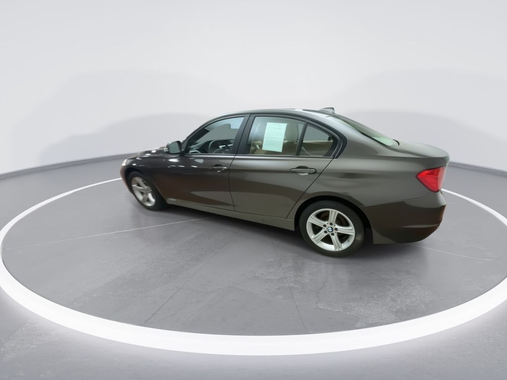 Thumbnail: 2015 BMW 3 Series - 6