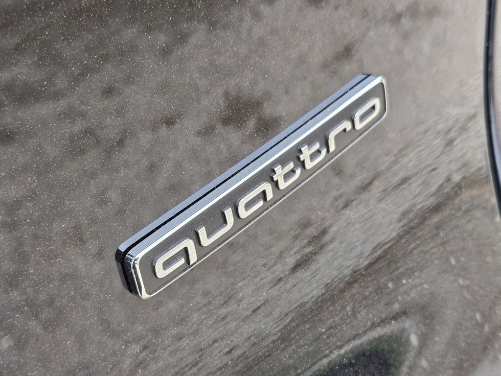 new 2025 Audi Q5 car, priced at $62,090