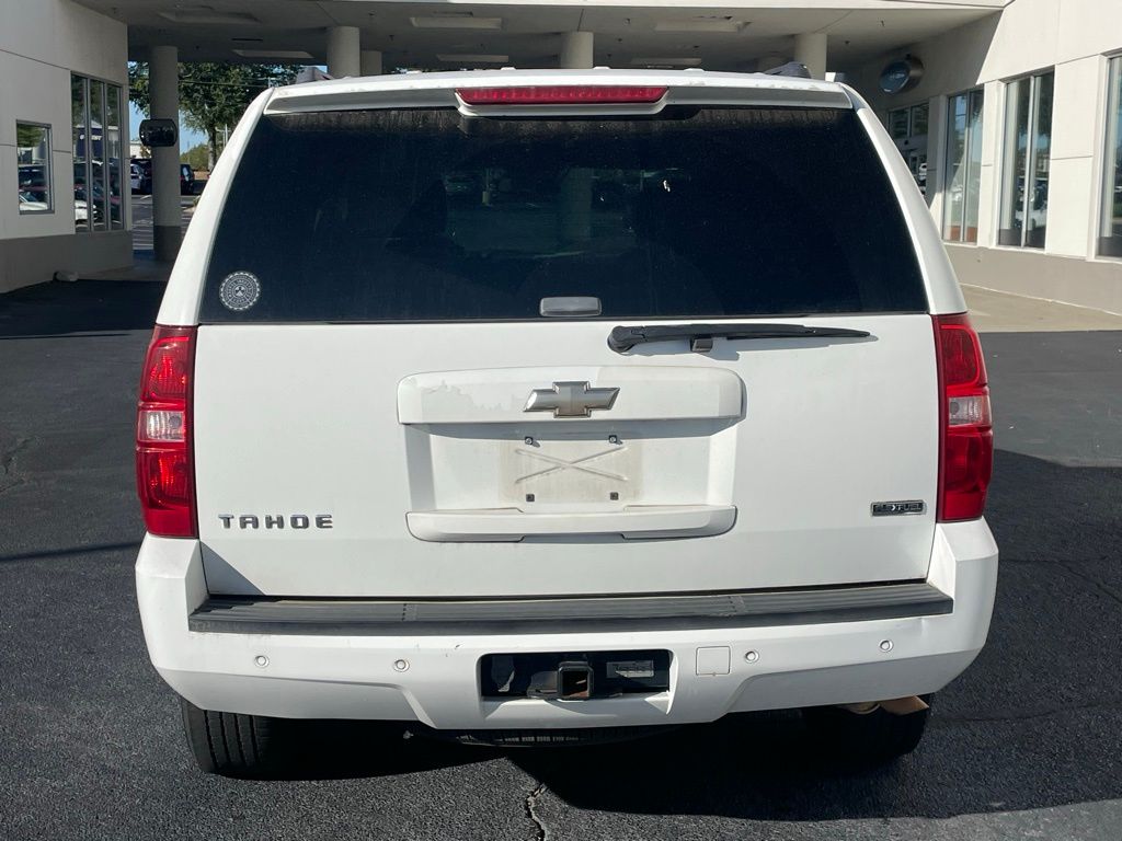 Thumbnail: 2008 Chevrolet Tahoe - 4