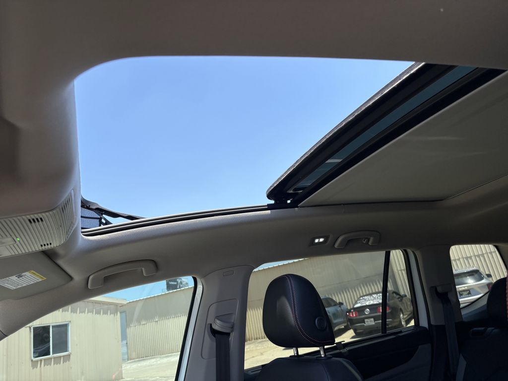 2024 Volkswagen Atlas 2.0T Peak Edition SEL White at DeMontrond Gulf Freeway