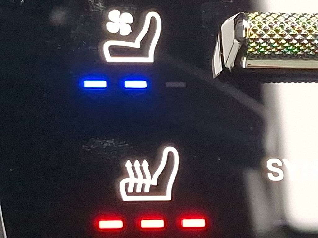 Thumbnail: 2026 Porsche Cayenne - 23