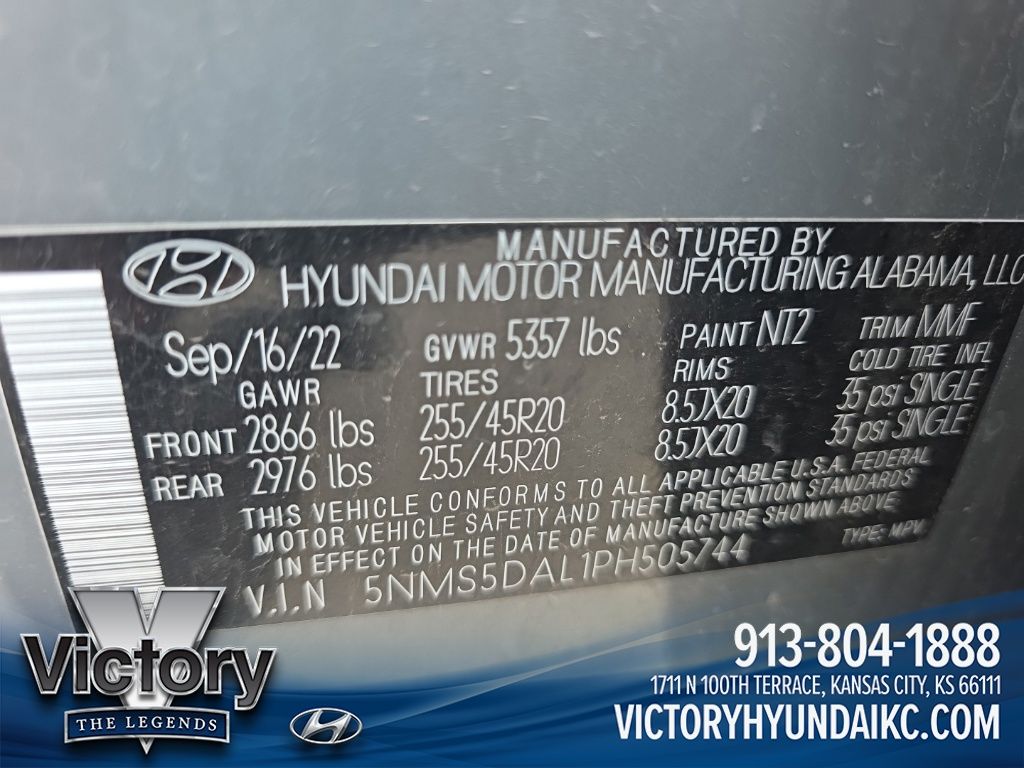 Used 2023 Gray Hyundai Calligraphy image 14