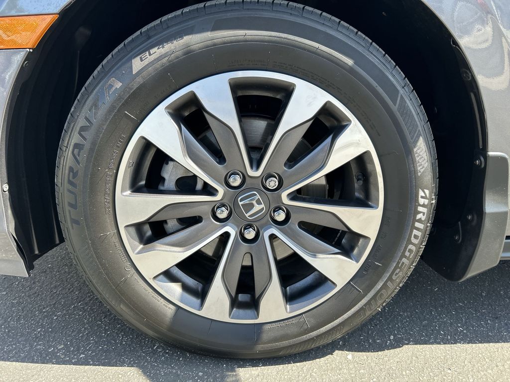 Thumbnail: 2023 Honda Odyssey - 10