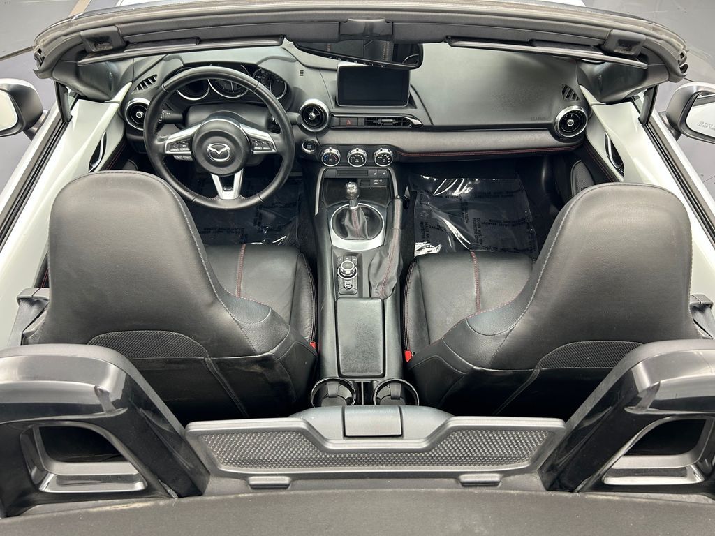 Used 2016 Ceramic Metallic Mazda Grand Touring image 10