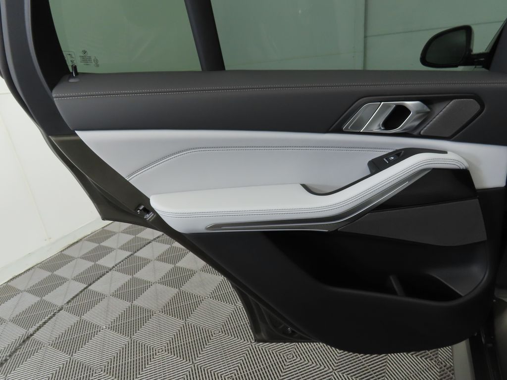 Thumbnail: 2026 BMW X5 - 27