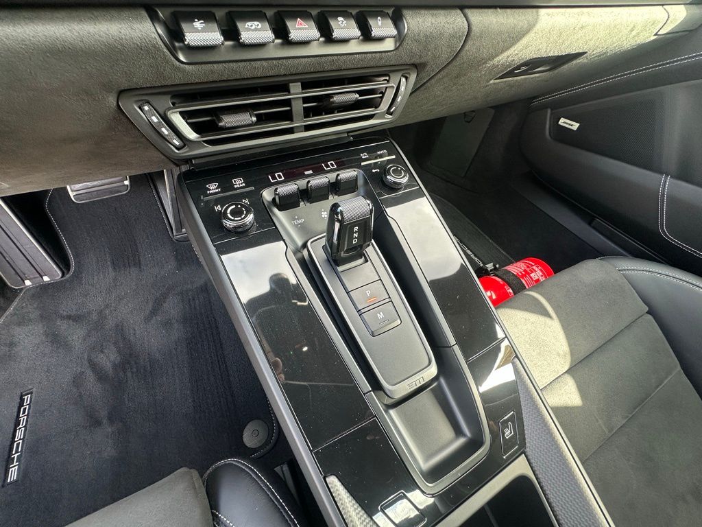 2024 Porsche 911 Carrera S 25